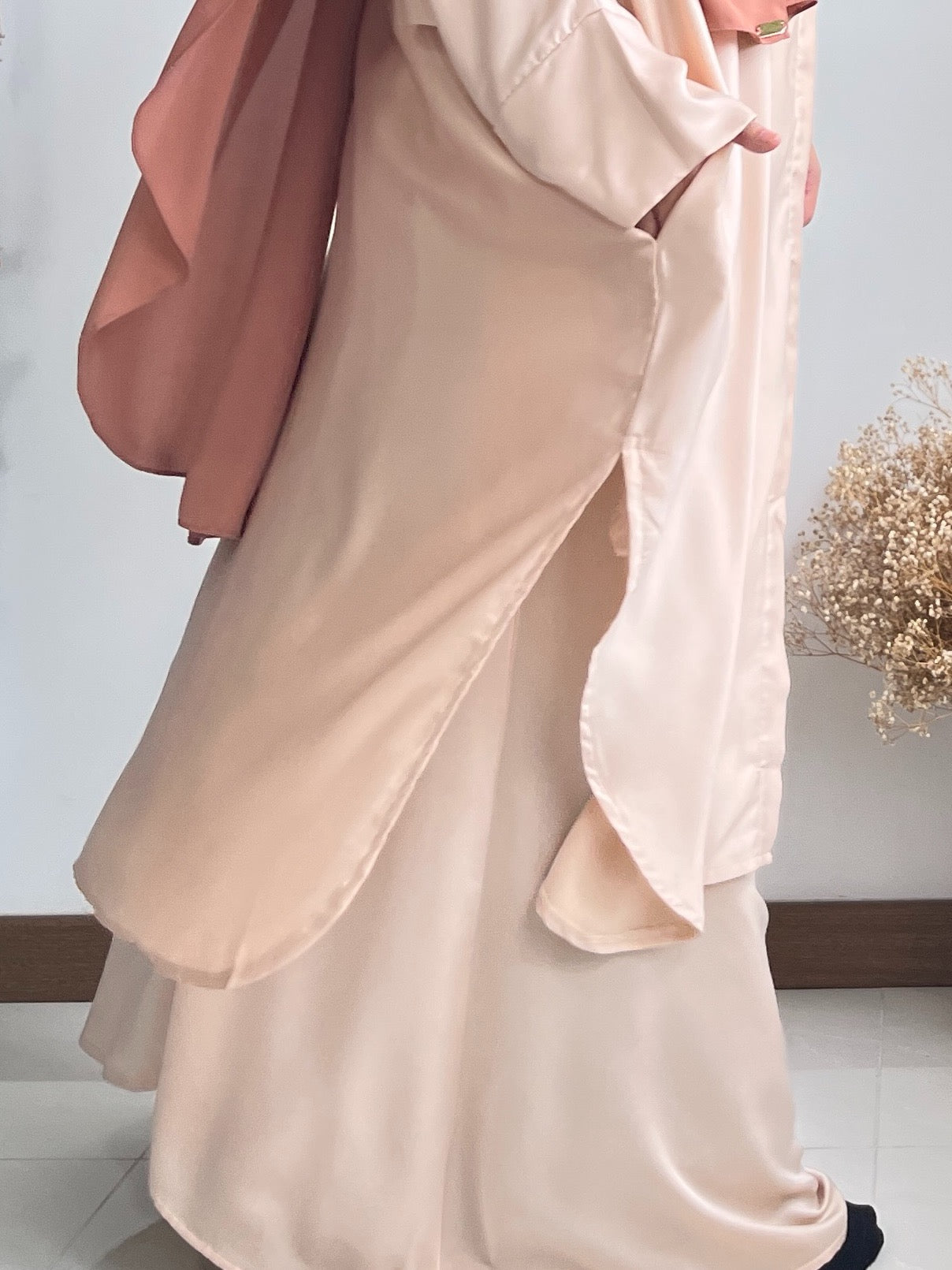 Zeyna Kaftan Tunic Set in Macadamia