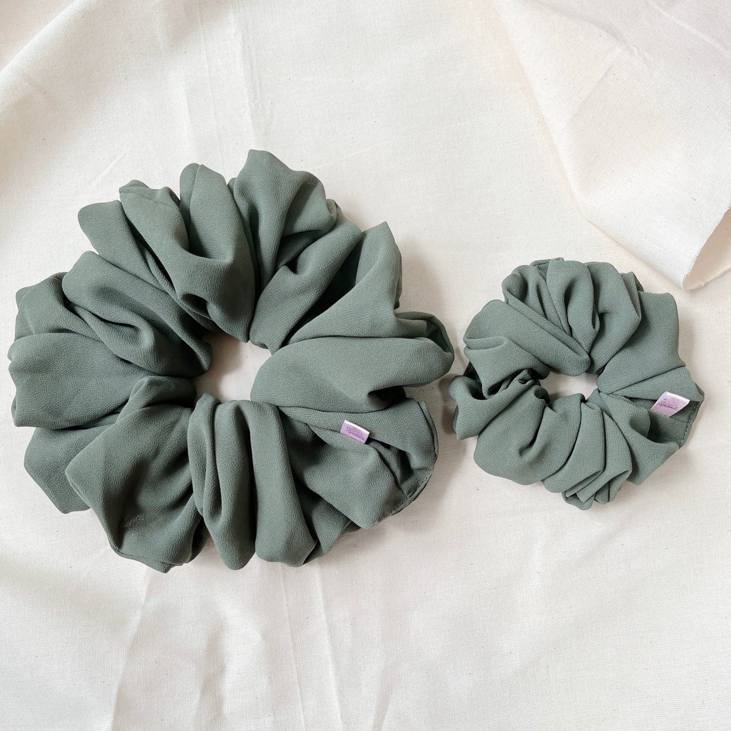 Chiffon Scrunchie Set in Forest Green