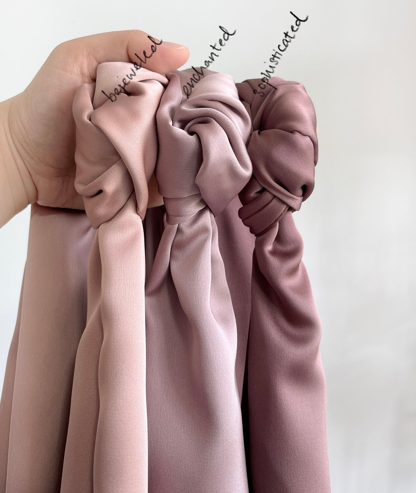 Helwa Shawl (Matte Satin)